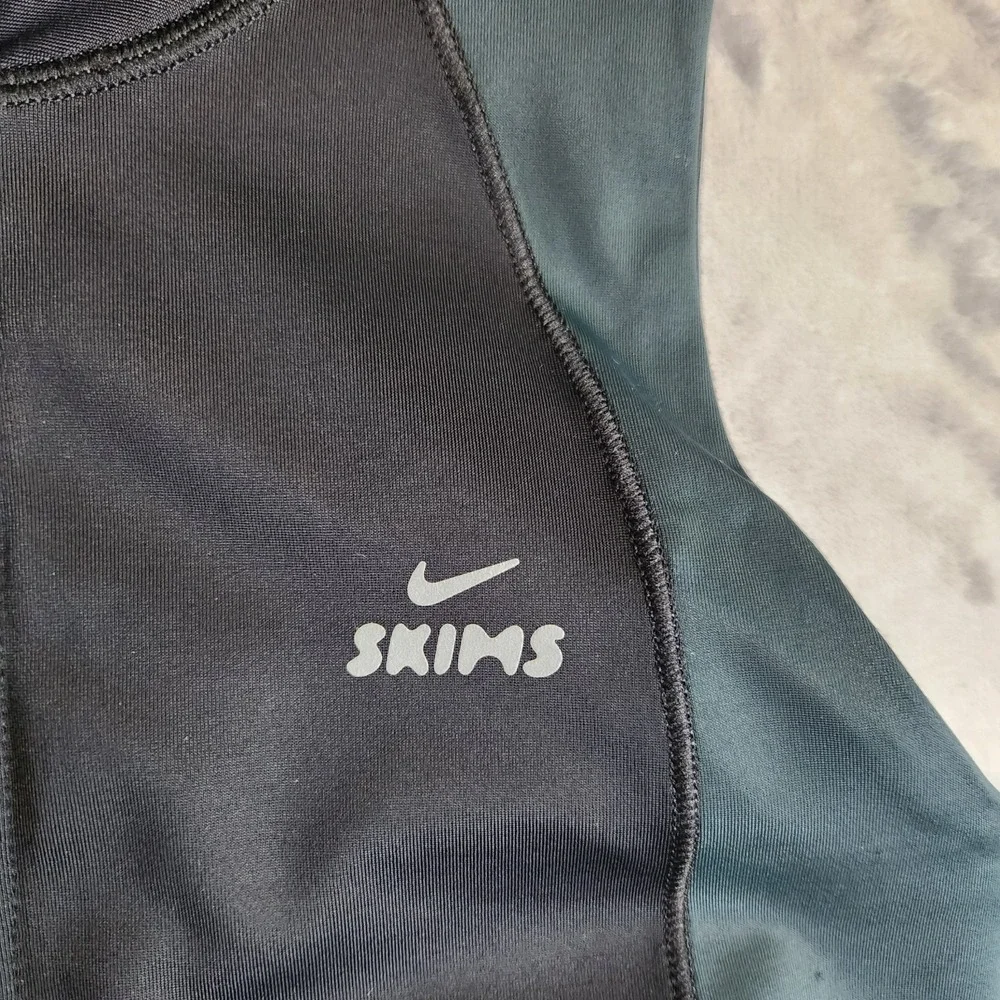 New Nike Skims Shine Color Block Zip Up Bra Obsidian Dark Teal Size XS Top